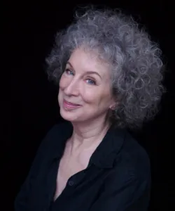 Margaret Atwood (MAt)